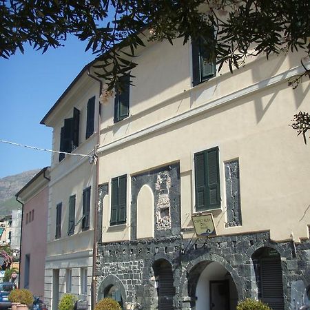 Ospitalia Del Mare Hostel Леванто Экстерьер фото