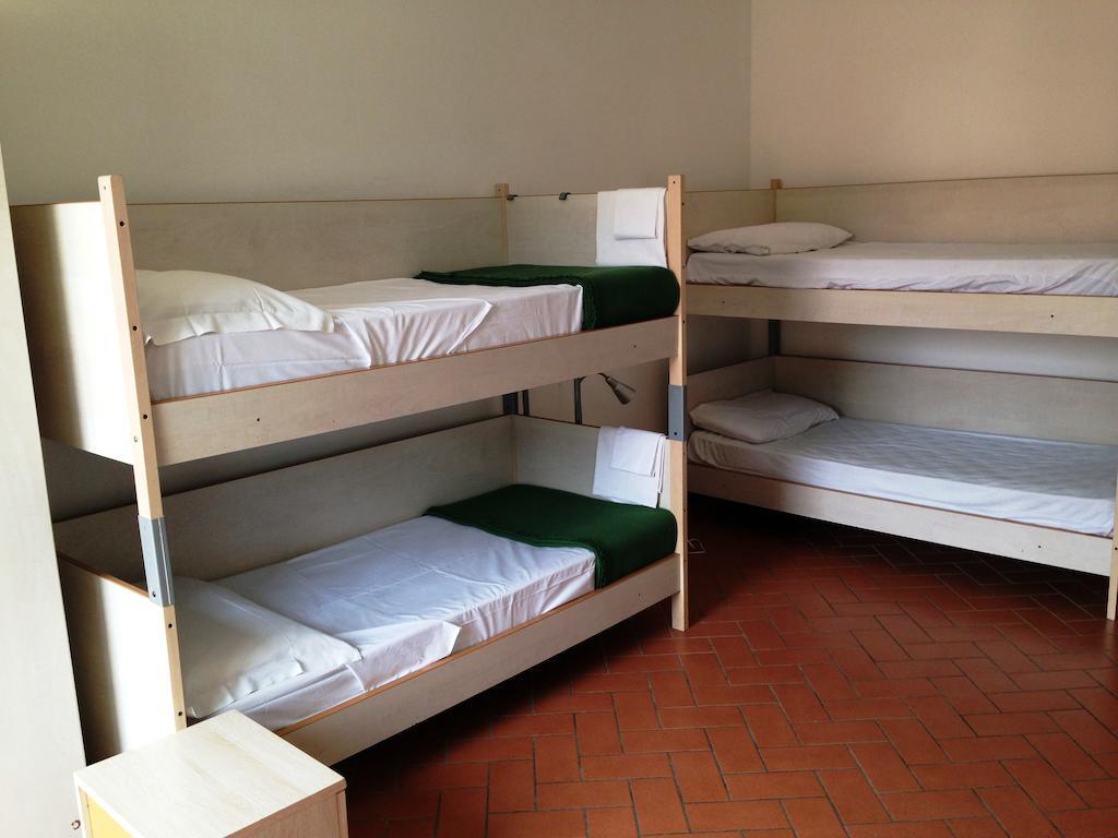 Ospitalia Del Mare Hostel Леванто Номер фото