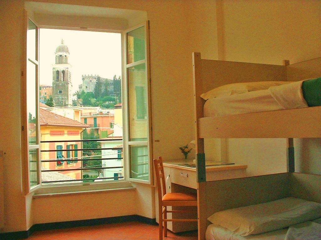 Ospitalia Del Mare Hostel Леванто Экстерьер фото